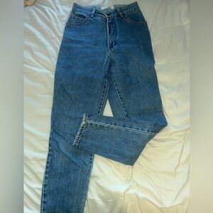Vintage high waisted mom jean - size 26